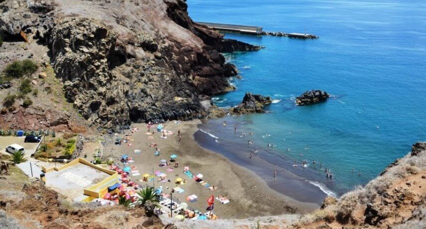 Things to do in Madeira Island with Kids - praianha beach